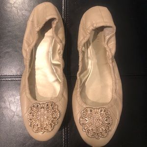 Tahari flats size 8